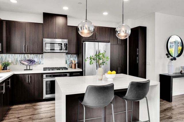 2432 Via Alta, San Diego, CA 92108