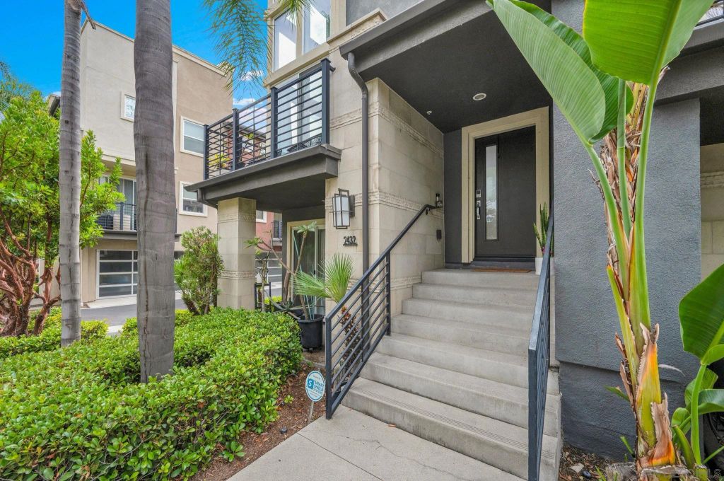 2432 Via Alta, San Diego, CA 92108