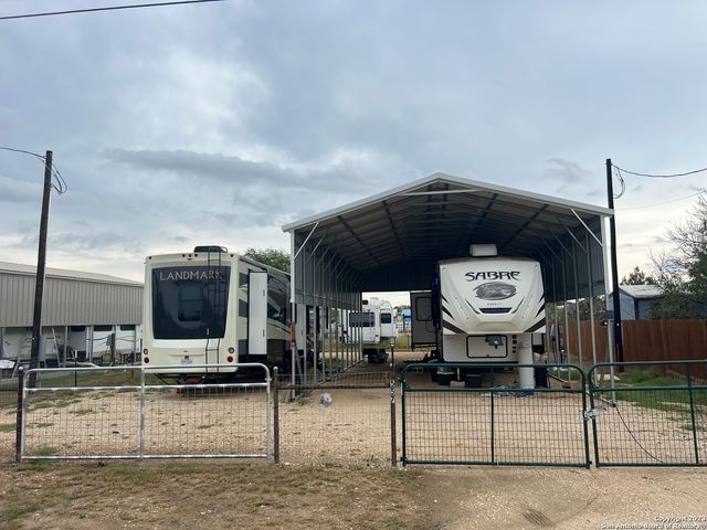 557 siesta, Bandera, TX 78003