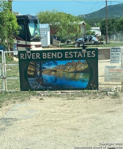 557 siesta, Bandera, TX 78003