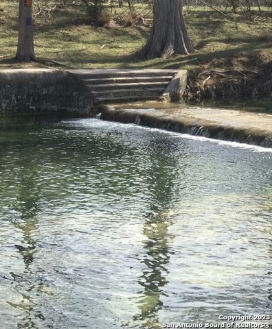 557 siesta, Bandera, TX 78003