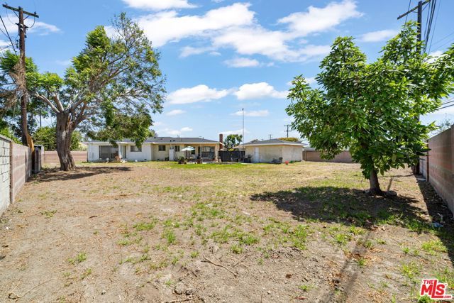 1953 Vuelta Grande Avenue, Long Beach, CA 90815