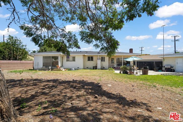 1953 Vuelta Grande Avenue, Long Beach, CA 90815
