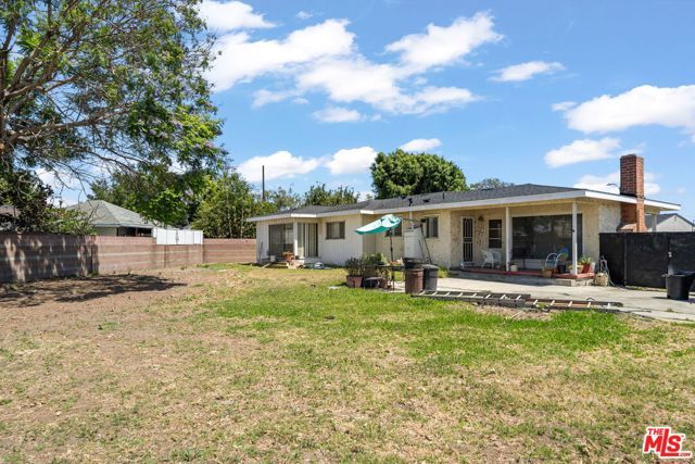 1953 Vuelta Grande Avenue, Long Beach, CA 90815