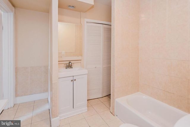 2035 MADISON AVE, Baltimore, MD 21217