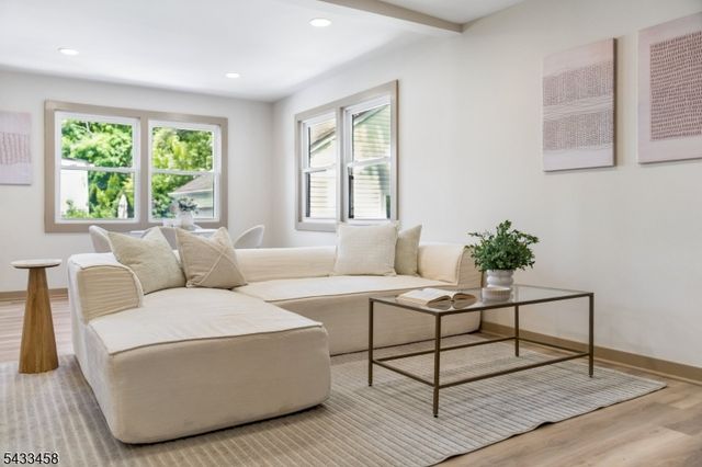 15 Elberta Rd, Maplewood Twp., NJ 07040