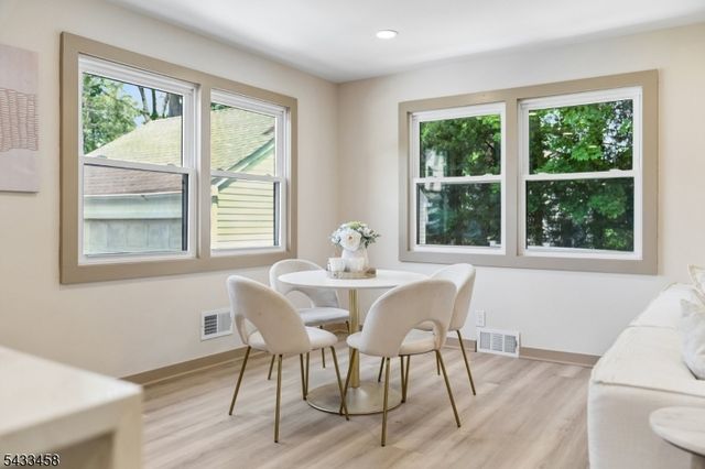 15 Elberta Rd, Maplewood Twp., NJ 07040
