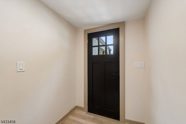 15 Elberta Rd, Maplewood Twp., NJ 07040