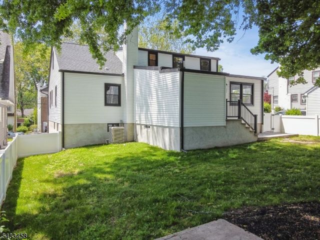 15 Elberta Rd, Maplewood Twp., NJ 07040