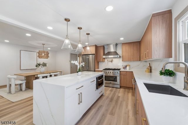 15 Elberta Rd, Maplewood Twp., NJ 07040