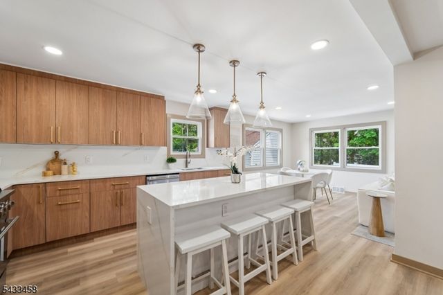 15 Elberta Rd, Maplewood Twp., NJ 07040