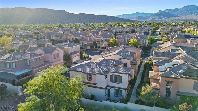 2334 Malaga Peak Street, Las Vegas, NV 89135