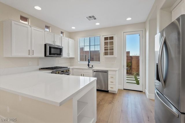 2334 Malaga Peak Street, Las Vegas, NV 89135