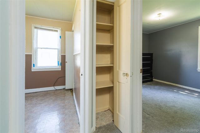 13313 Helen Street, Southgate, MI 48195