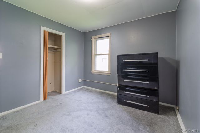 13313 Helen Street, Southgate, MI 48195