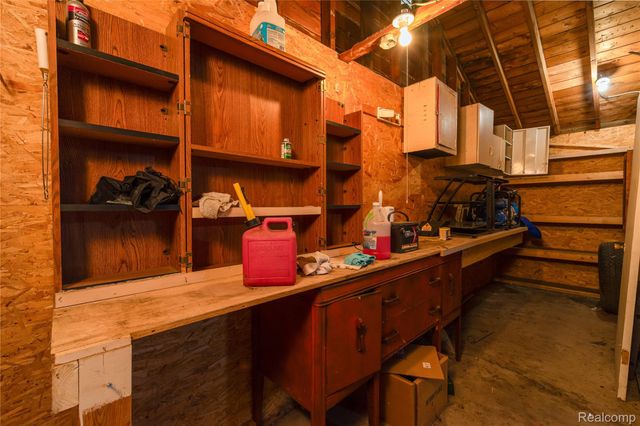 13313 Helen Street, Southgate, MI 48195