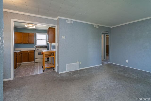 13313 Helen Street, Southgate, MI 48195