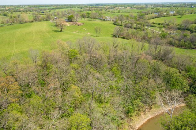 401 Millersburg Cynthiana Road, Paris, KY 40361