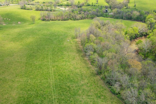 401 Millersburg Cynthiana Road, Paris, KY 40361