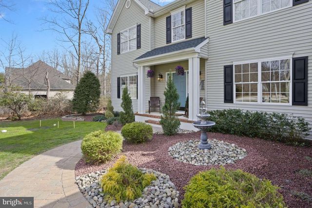 12 OAK LEAF DR, New Egypt, NJ 08533