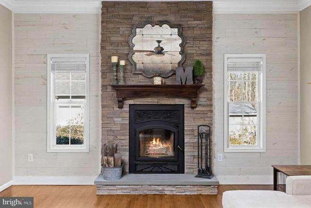 12 OAK LEAF DR, New Egypt, NJ 08533