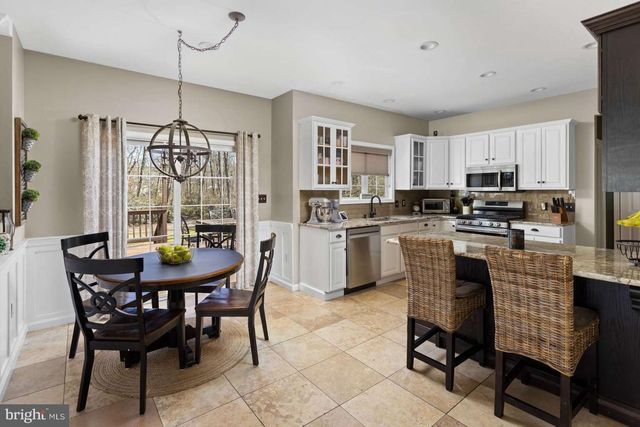 12 OAK LEAF DR, New Egypt, NJ 08533