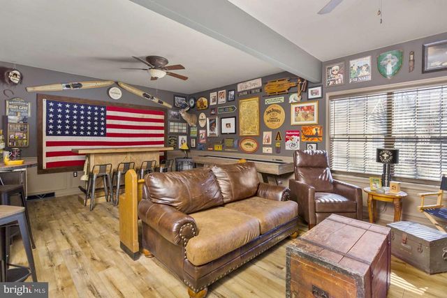 12 OAK LEAF DR, New Egypt, NJ 08533