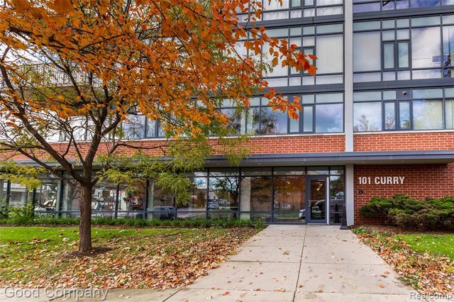 101 Curry Avenue 422, Royal Oak, MI 48067