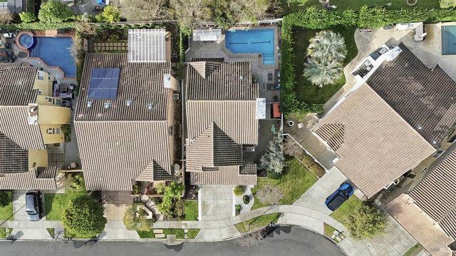 45 Cove Ct, Napa, CA 94559