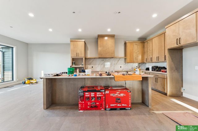 3538 S 210th Avenue, Elkhorn, NE 68022