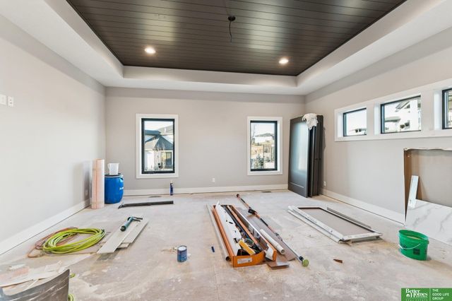 3538 S 210th Avenue, Elkhorn, NE 68022