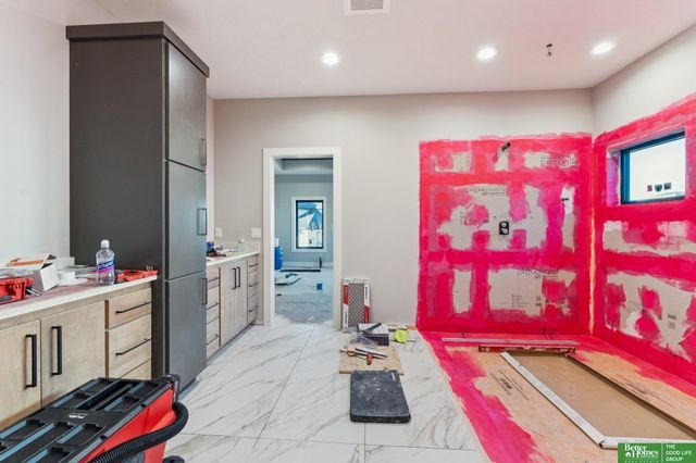 3538 S 210th Avenue, Elkhorn, NE 68022