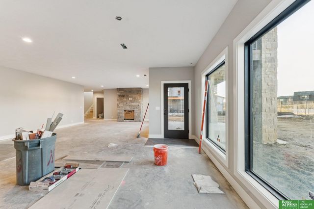 3538 S 210th Avenue, Elkhorn, NE 68022