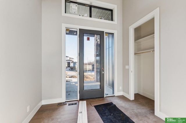 3538 S 210th Avenue, Elkhorn, NE 68022