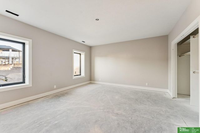 3538 S 210th Avenue, Elkhorn, NE 68022