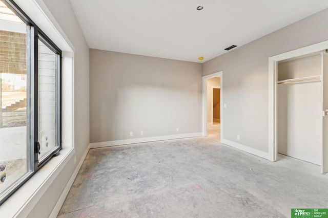 3538 S 210th Avenue, Elkhorn, NE 68022