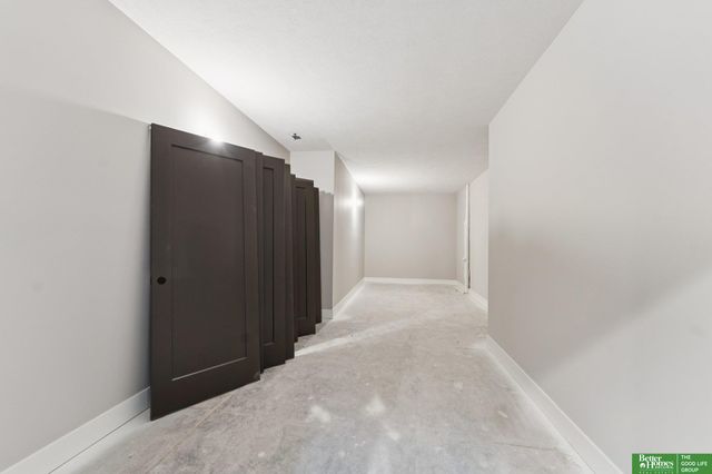 3538 S 210th Avenue, Elkhorn, NE 68022