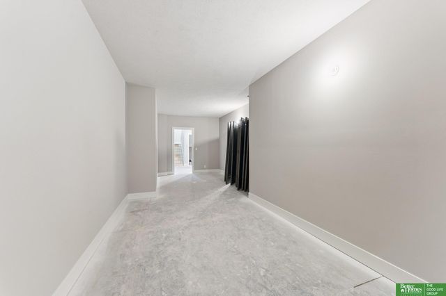 3538 S 210th Avenue, Elkhorn, NE 68022