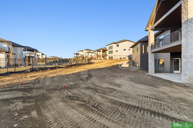 3538 S 210th Avenue, Elkhorn, NE 68022