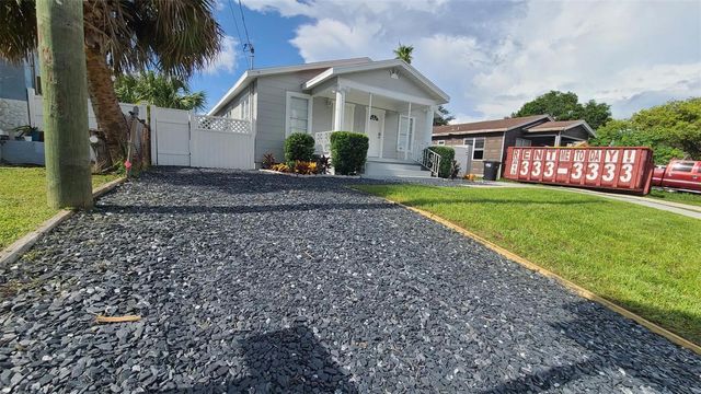 2519 W WALNUT, Tampa, FL 33607