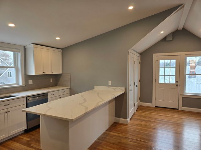29 Appleton St 3, Arlington, MA 02476