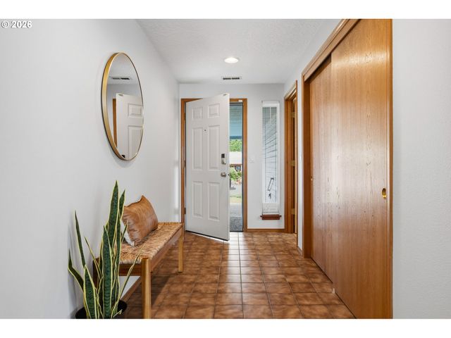 308 Nw 95TH Cir, Vancouver, WA 98665