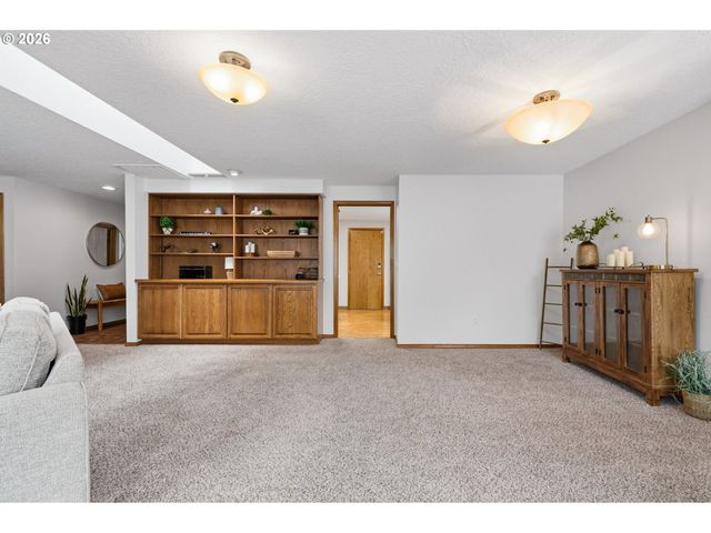 308 Nw 95TH Cir, Vancouver, WA 98665