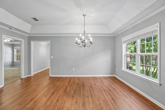 704 Village Green Cir, Murfreesboro, TN 37128