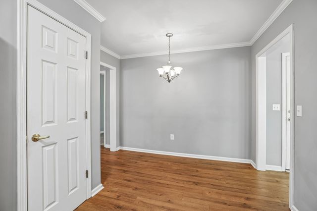 704 Village Green Cir, Murfreesboro, TN 37128