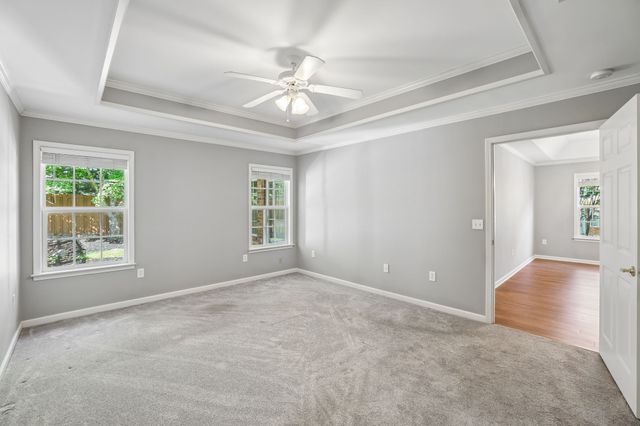 704 Village Green Cir, Murfreesboro, TN 37128