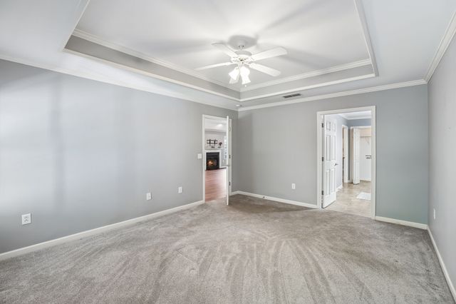 704 Village Green Cir, Murfreesboro, TN 37128