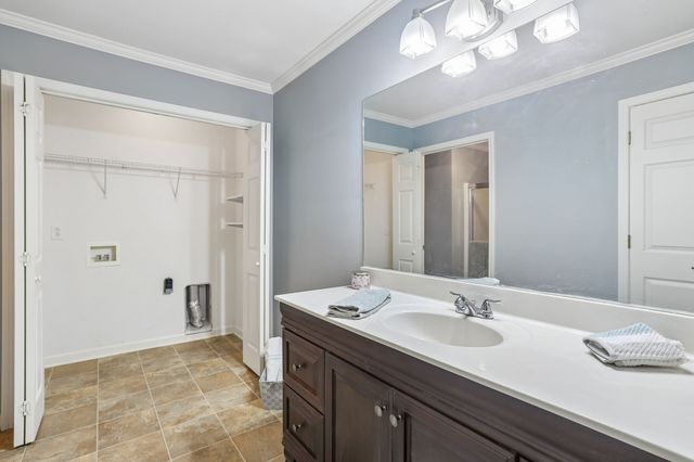 704 Village Green Cir, Murfreesboro, TN 37128