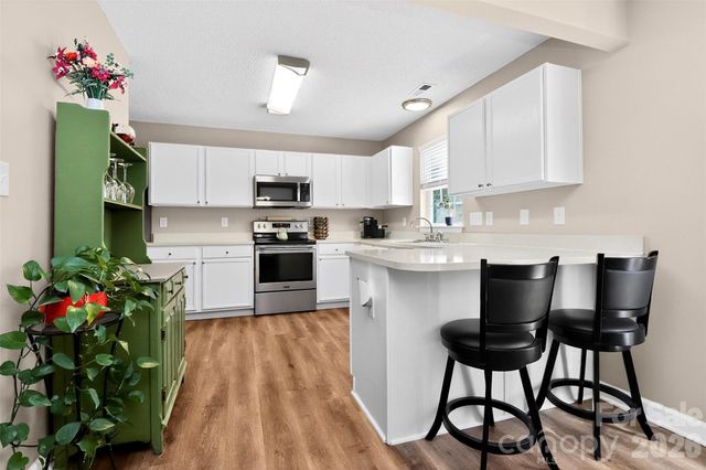 4819 Hopewood Lane, Charlotte, NC 28216