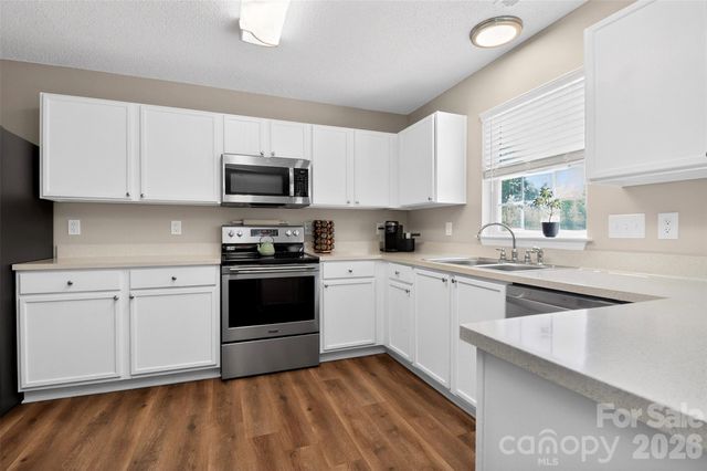 4819 Hopewood Lane, Charlotte, NC 28216